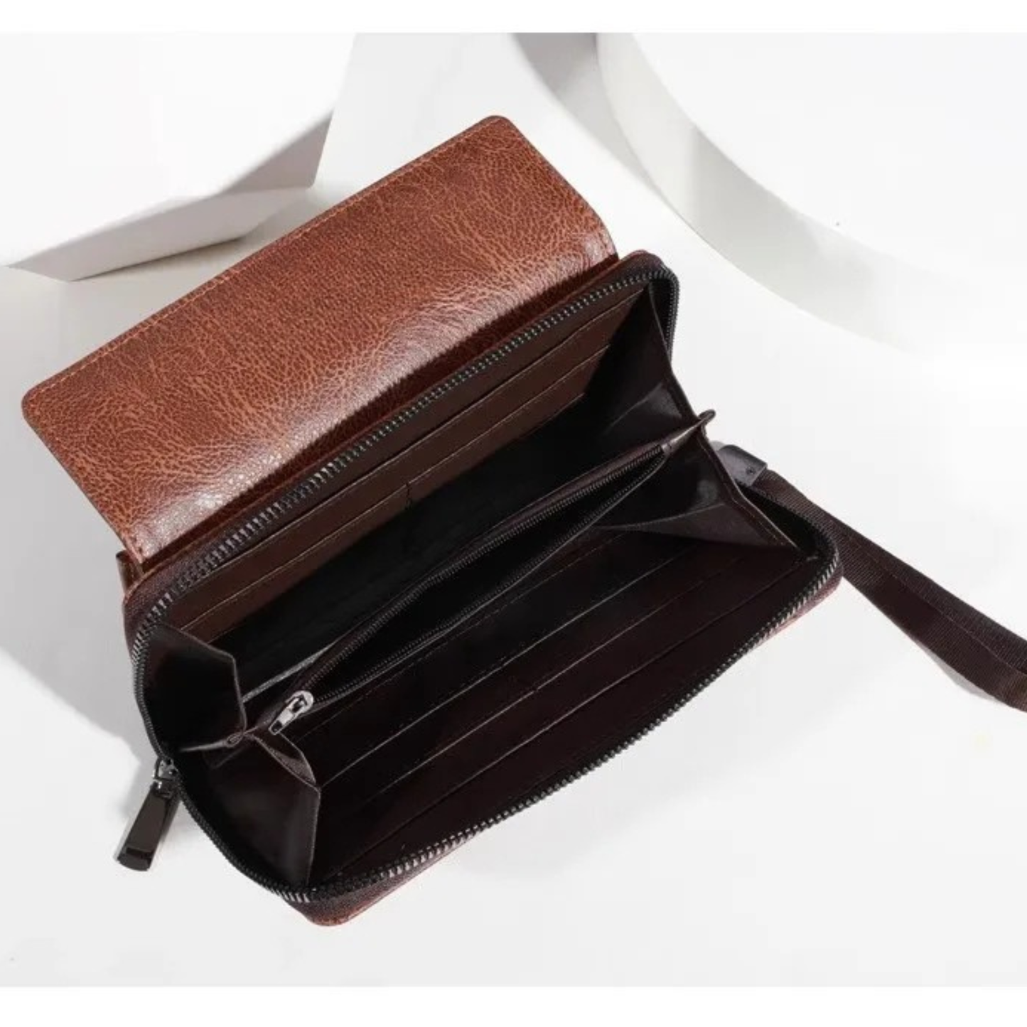 Pochette GIEBHIA En Cuir Avec Dragonne